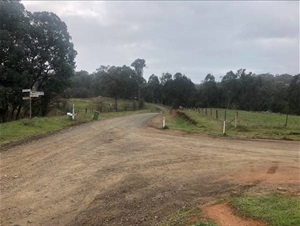 Bells Flat Road 02.jpg