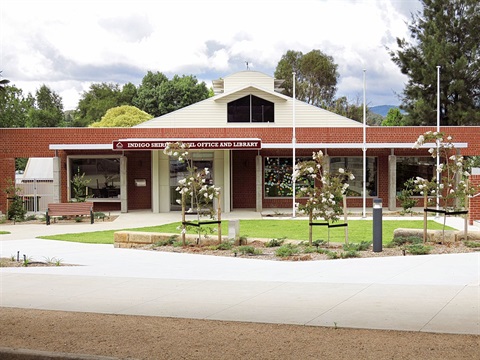 Front of the Yackandandah shire council offices building